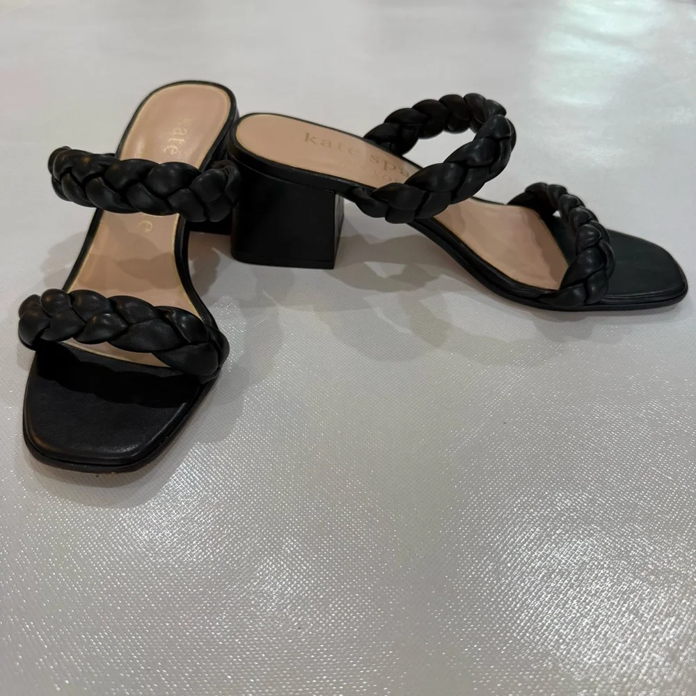 kate spade Womens Size 7.5 Sandal Juniper Puffy Braided Black Leather